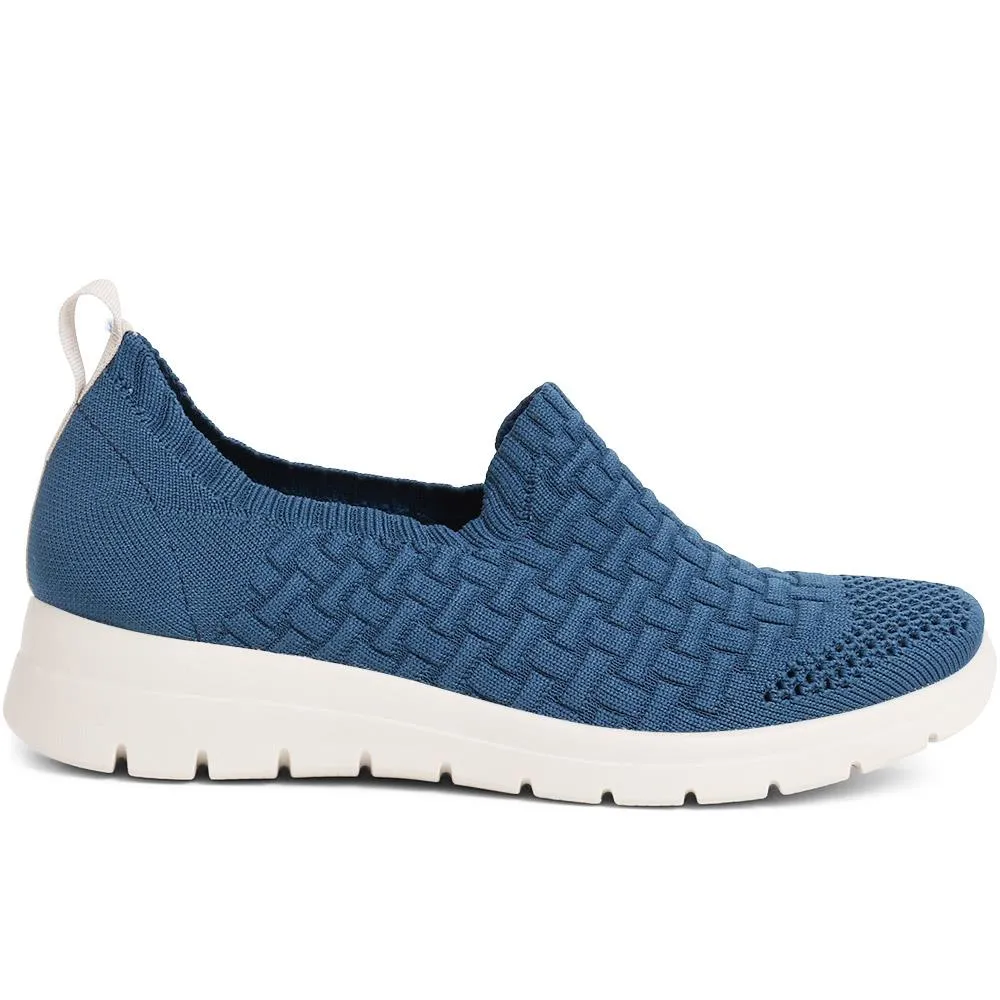 Fly Flot Slip On Trainers  - FLY39101 / 324 801