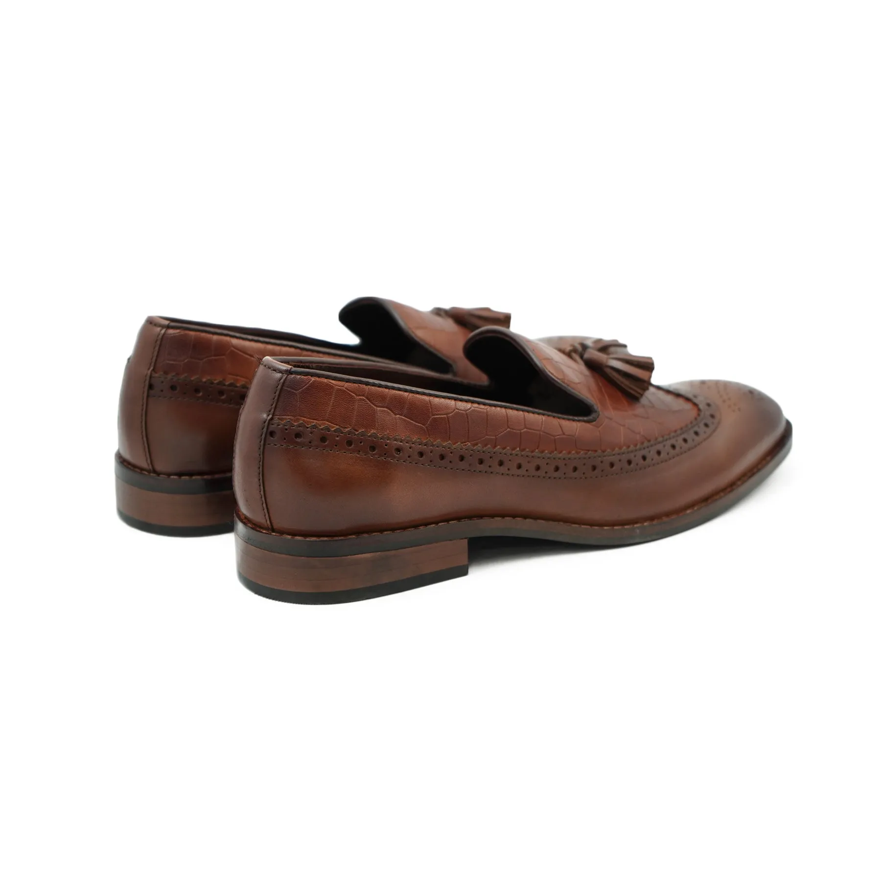 Twin Texture Wingcap Tassel Loafers