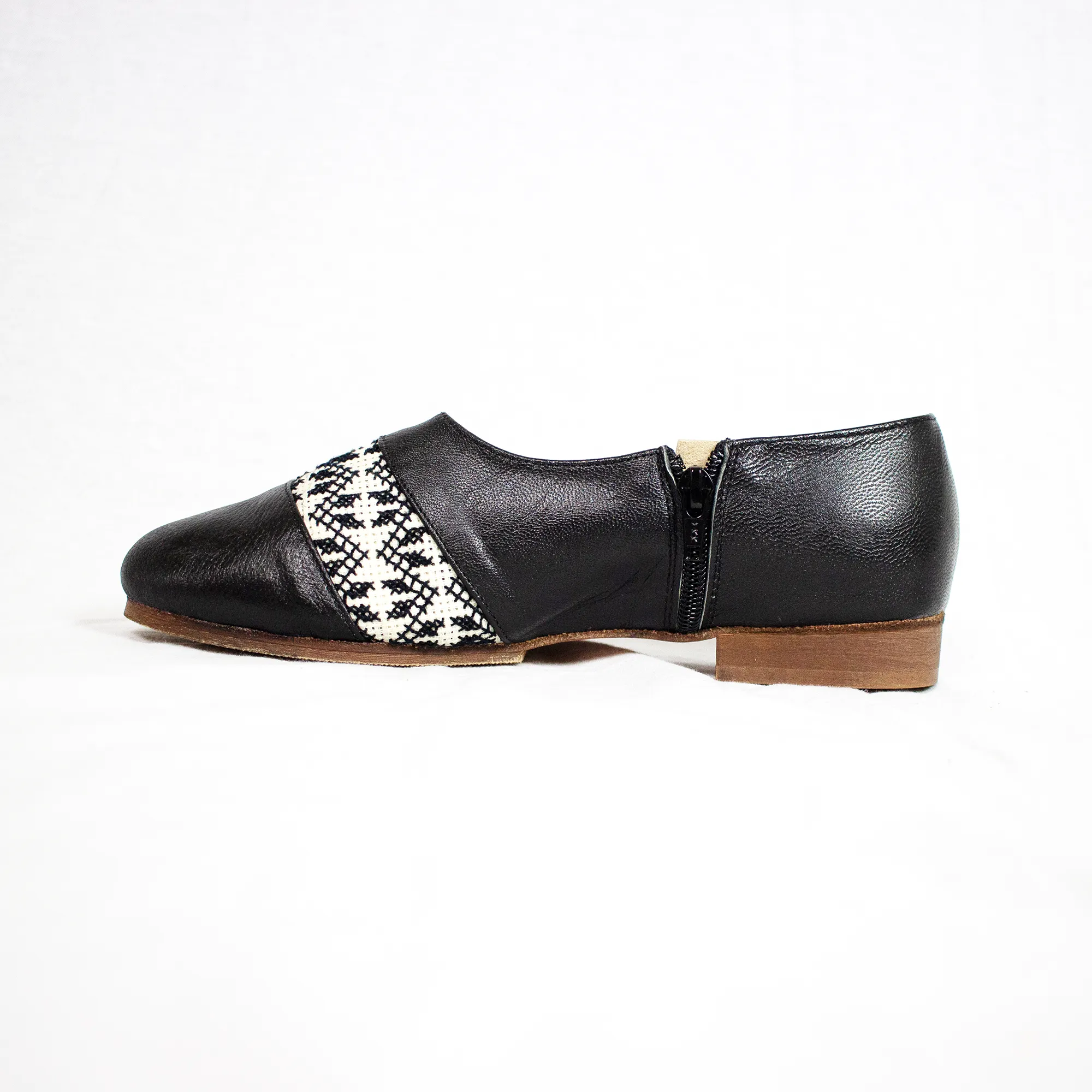 Zaina Oxford - Black (Size EU 36 - US 6)